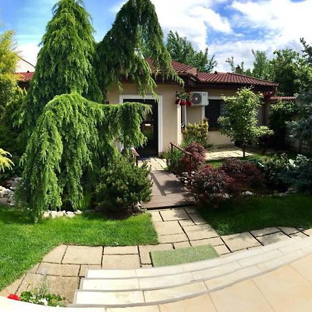 Cristi'S Rooms - Pensiune Oradea Exteriér fotografie