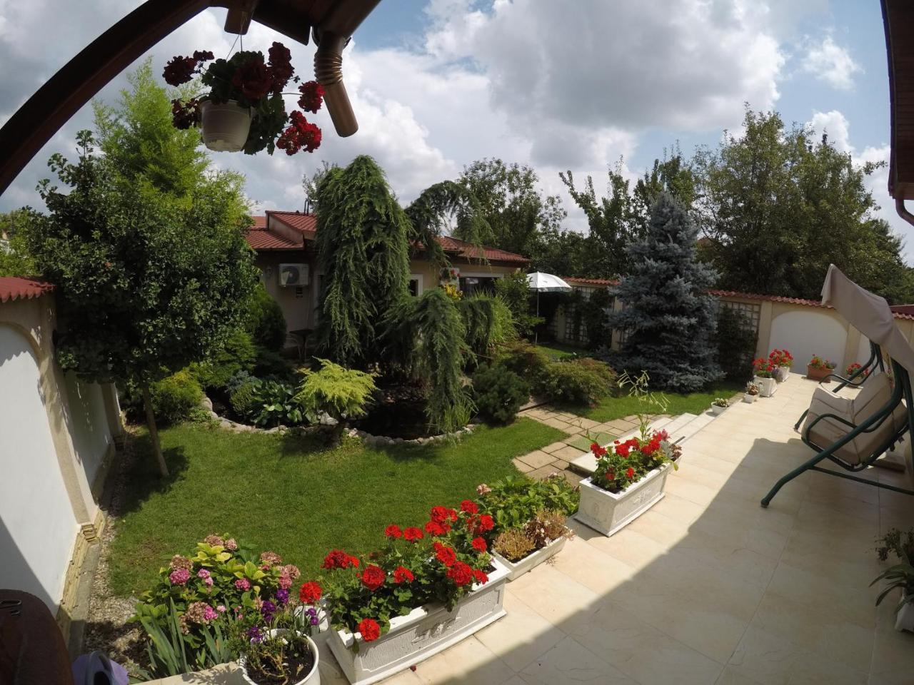 Cristi'S Rooms - Pensiune Oradea Exteriér fotografie