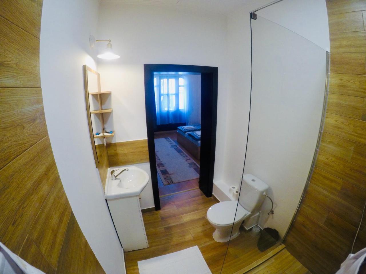 Cristi'S Rooms - Pensiune Oradea Exteriér fotografie