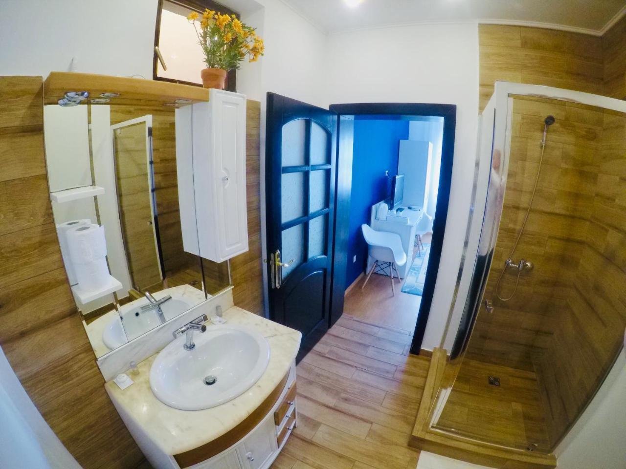 Cristi'S Rooms - Pensiune Oradea Exteriér fotografie