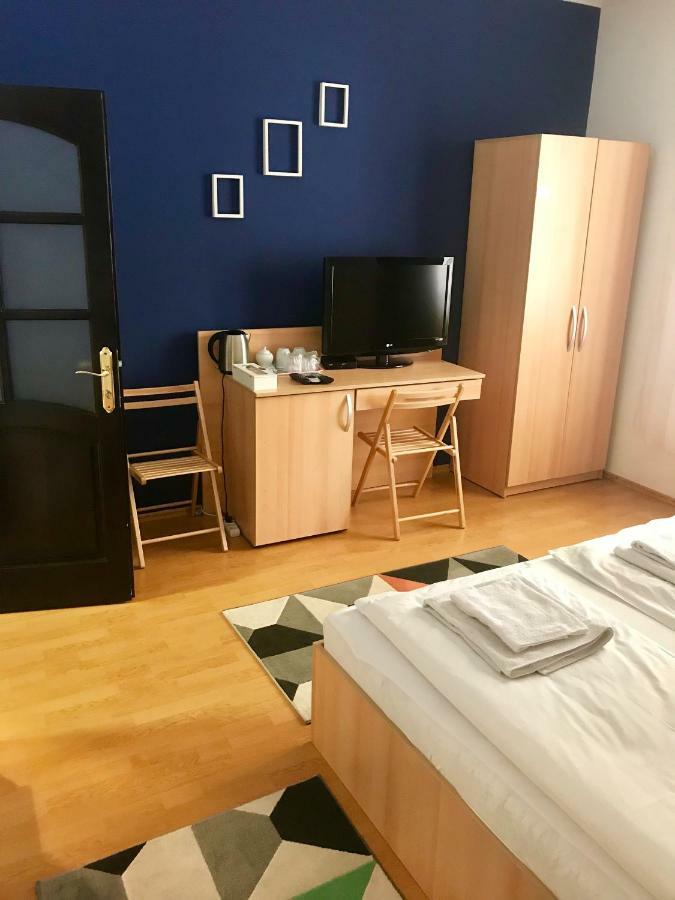 Cristi'S Rooms - Pensiune Oradea Exteriér fotografie