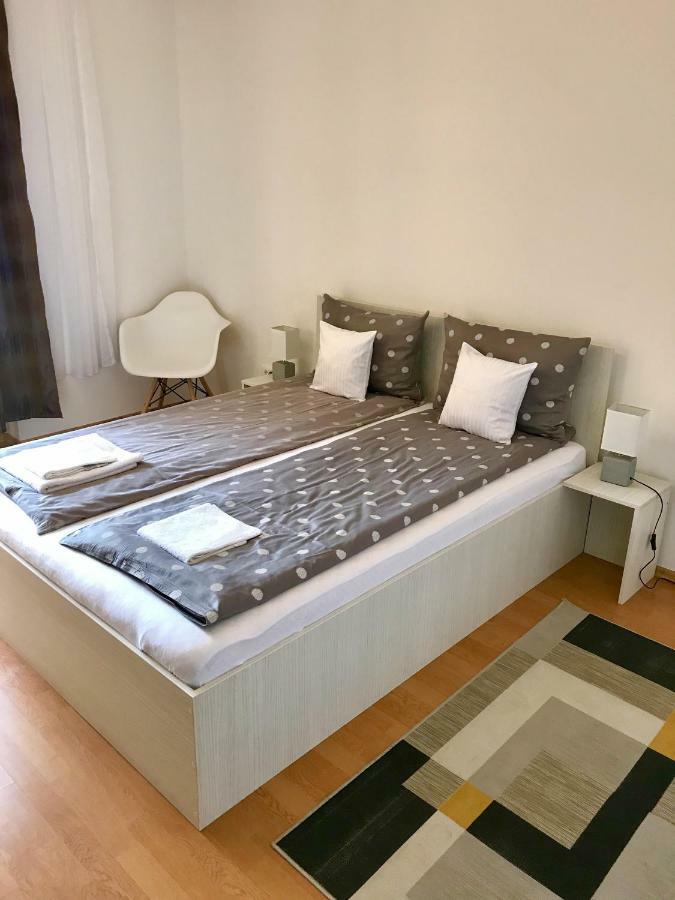 Cristi'S Rooms - Pensiune Oradea Exteriér fotografie