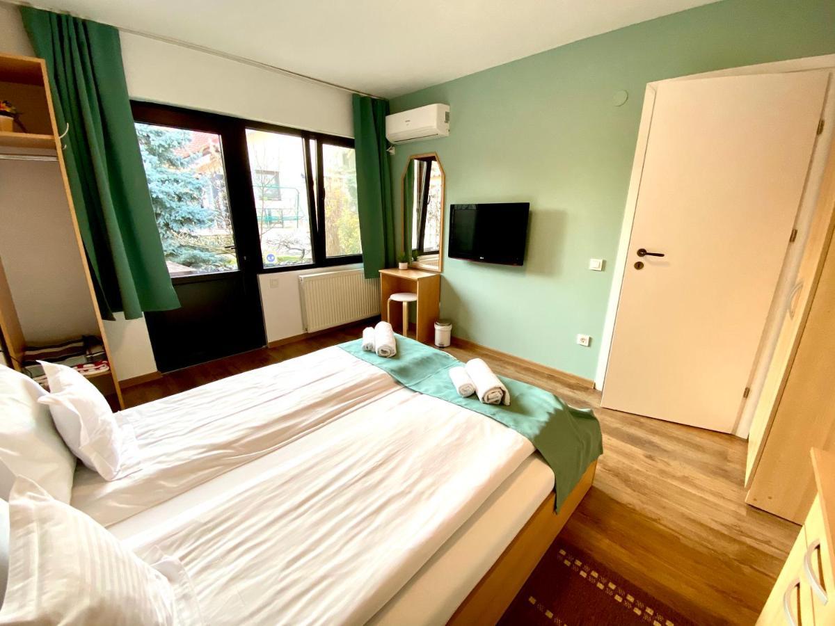 Cristi'S Rooms - Pensiune Oradea Exteriér fotografie