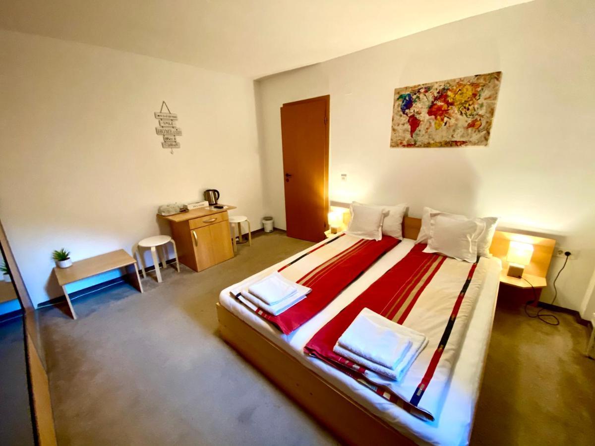 Cristi'S Rooms - Pensiune Oradea Exteriér fotografie
